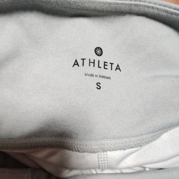 Athleta nomad salutation mesh Capri leggings - Picture 7 of 7